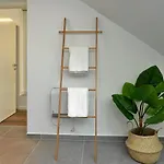 'traveller Lodge' Grosszuegiges - 3 Bedroom 10min To Hbf, Full Kitchen, Homeoffice, Netflix, Wifi *