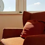'traveller Lodge' Grosszuegiges - 3 Bedroom 10min To Hbf, Full Kitchen, Homeoffice, Netflix, Wifi