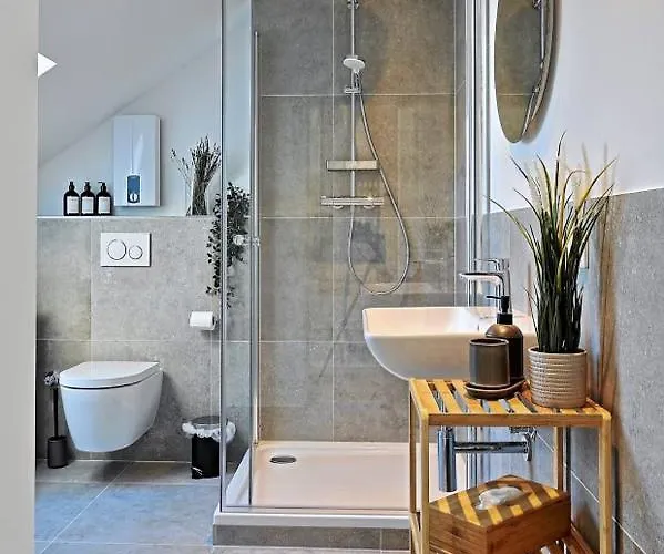 Apartman 'traveller Lodge' Grosszuegiges - 3 Bedroom 10min To Hbf, Full Kitchen, Homeoffice, Netflix, Wifi