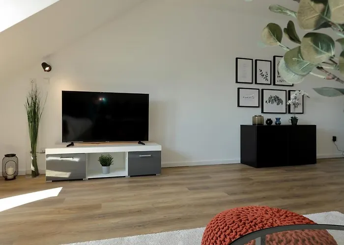 'traveller Lodge' Grosszuegiges - 3 Bedroom 10min To Hbf, Full Kitchen, Homeoffice, Netflix, Wifi Apartman *