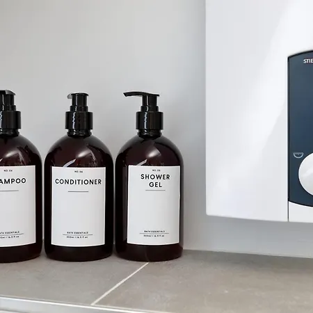 'traveller Lodge' Grosszuegiges - 3 Bedroom 10min To Hbf, Full Kitchen, Homeoffice, Netflix, Wifi *