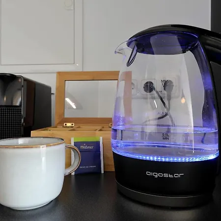 'traveller Lodge' Grosszuegiges - 3 Bedroom 10min To Hbf, Full Kitchen, Homeoffice, Netflix, Wifi Appartamento Düsseldorf