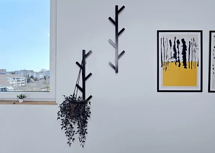 'traveller Lodge' Grosszuegiges - 3 Bedroom 10min To Hbf, Full Kitchen, Homeoffice, Netflix, Wifi 뒤셀도르프