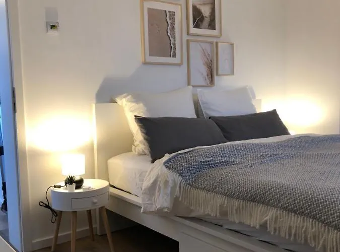 'traveller Lodge' Grosszuegiges - 3 Bedroom 10min To Hbf, Full Kitchen, Homeoffice, Netflix, Wifi